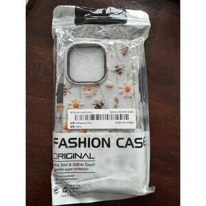NWT iPhone 14 Pro Floral Bee Case Daisy Cottagecore Clear Phone Cover